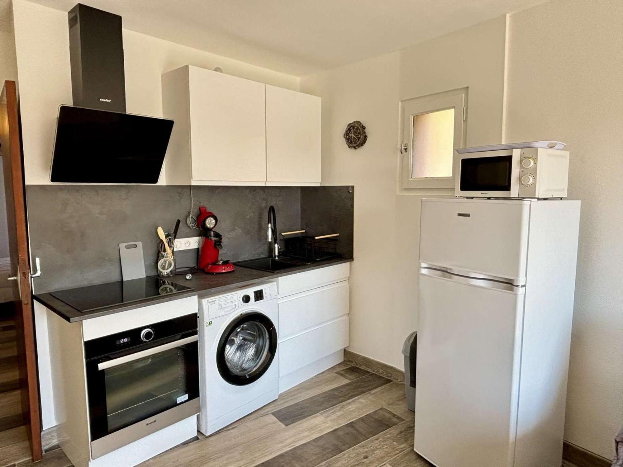 Coquet A Collioure, Proche Plage, Parking Privatif, Animaux Acceptes, Menage Inclus - Fr-1-225-817 *